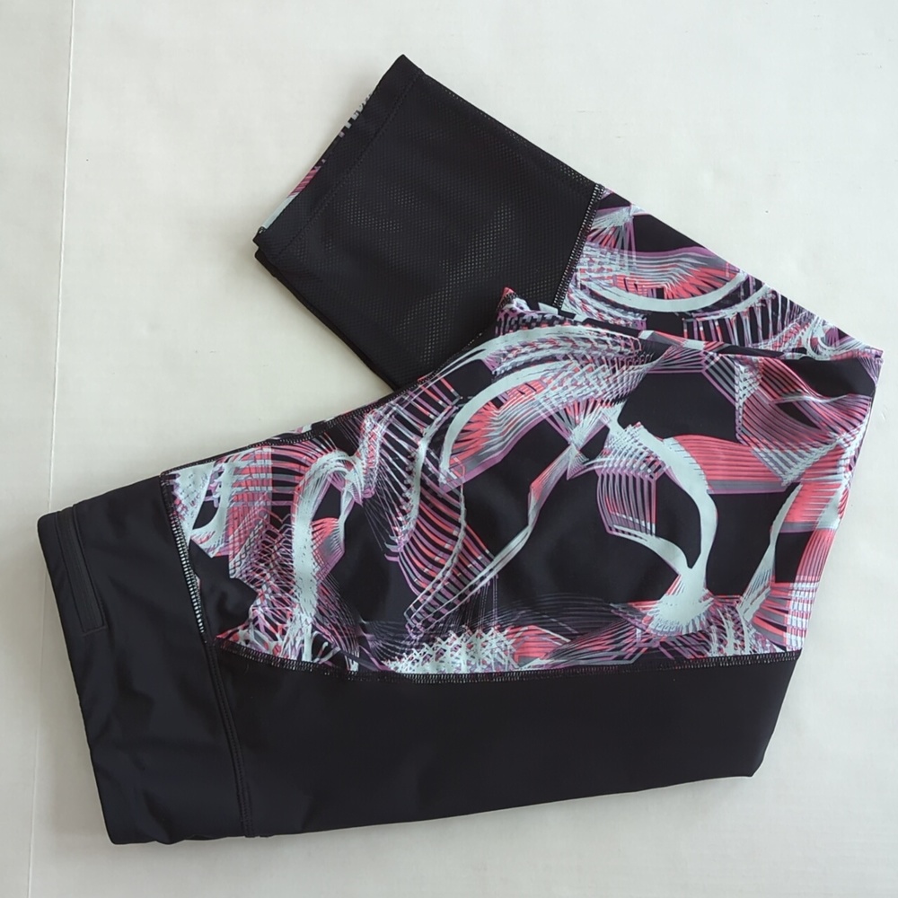Nike Dri-Fit Workout Capri Pants LARGE Black Multi - Picture 2 of 16